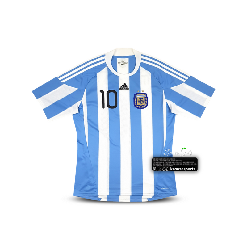 camisa-argentina-2010-oficial-copa-do-mundo-camisa-messi-2010-camisa-de-futebol-argentina-camisa-historica-seleção-argentina-2010-camisa-copa-2010-edicao-limitada-camisa-argentina-adidas-messi-número-10-camisa-classica-argentina-camisa-para-colecionador
